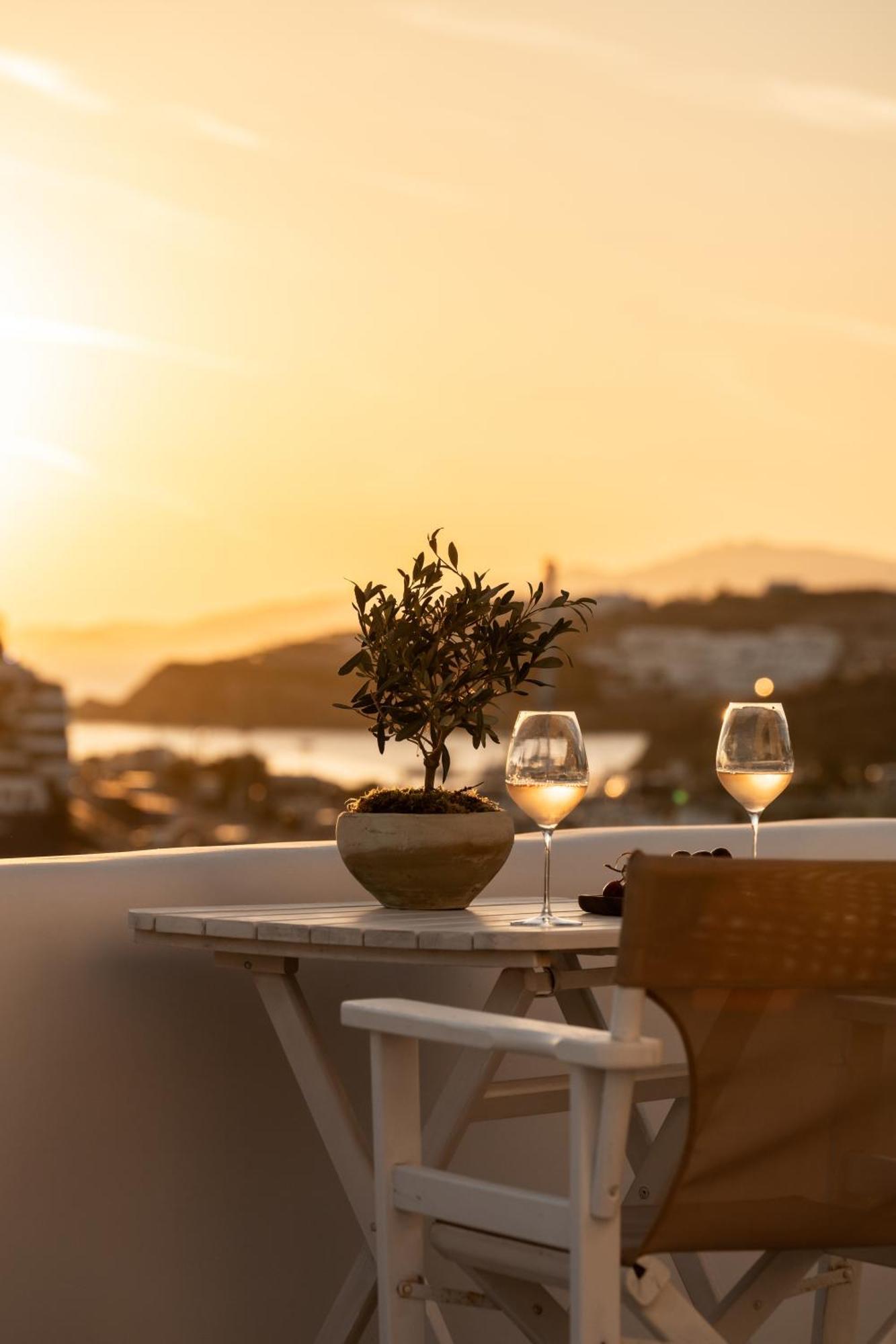 Namaste Boutique Apartments Mykonos Tourlos Buitenkant foto