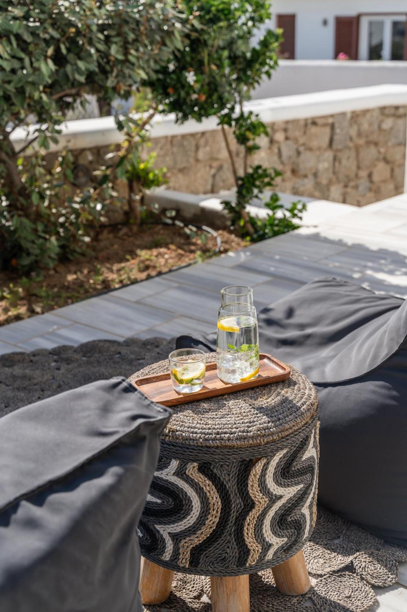 Namaste Boutique Apartments Mykonos Tourlos Buitenkant foto
